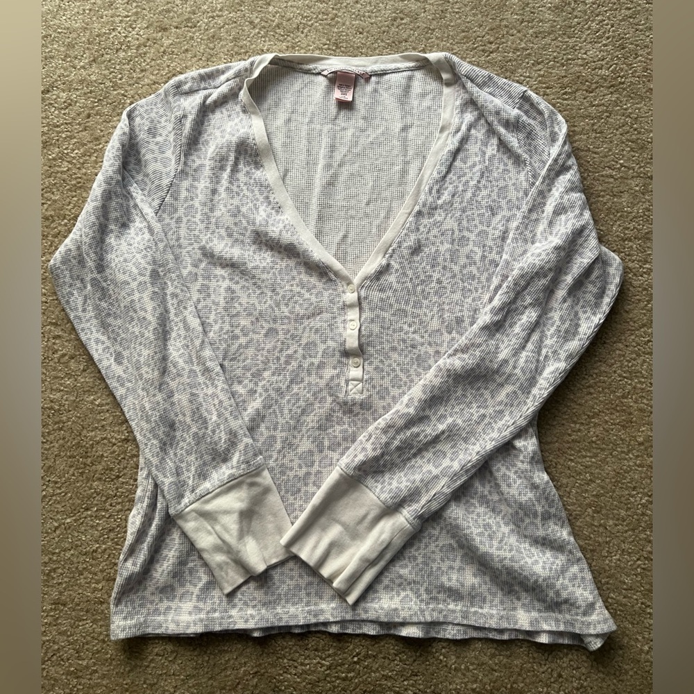 Victoria's Secret Light Gray and White Long Sleeve Henley Top